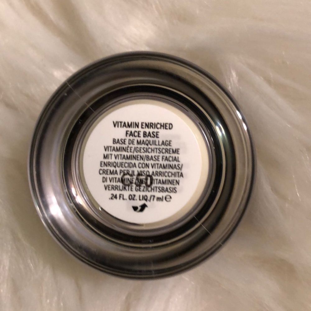 Bobbi Brown Cosmetics Vitamin Enriched Face Base .24 Fl Oz New in Box - Picture 5 of 10